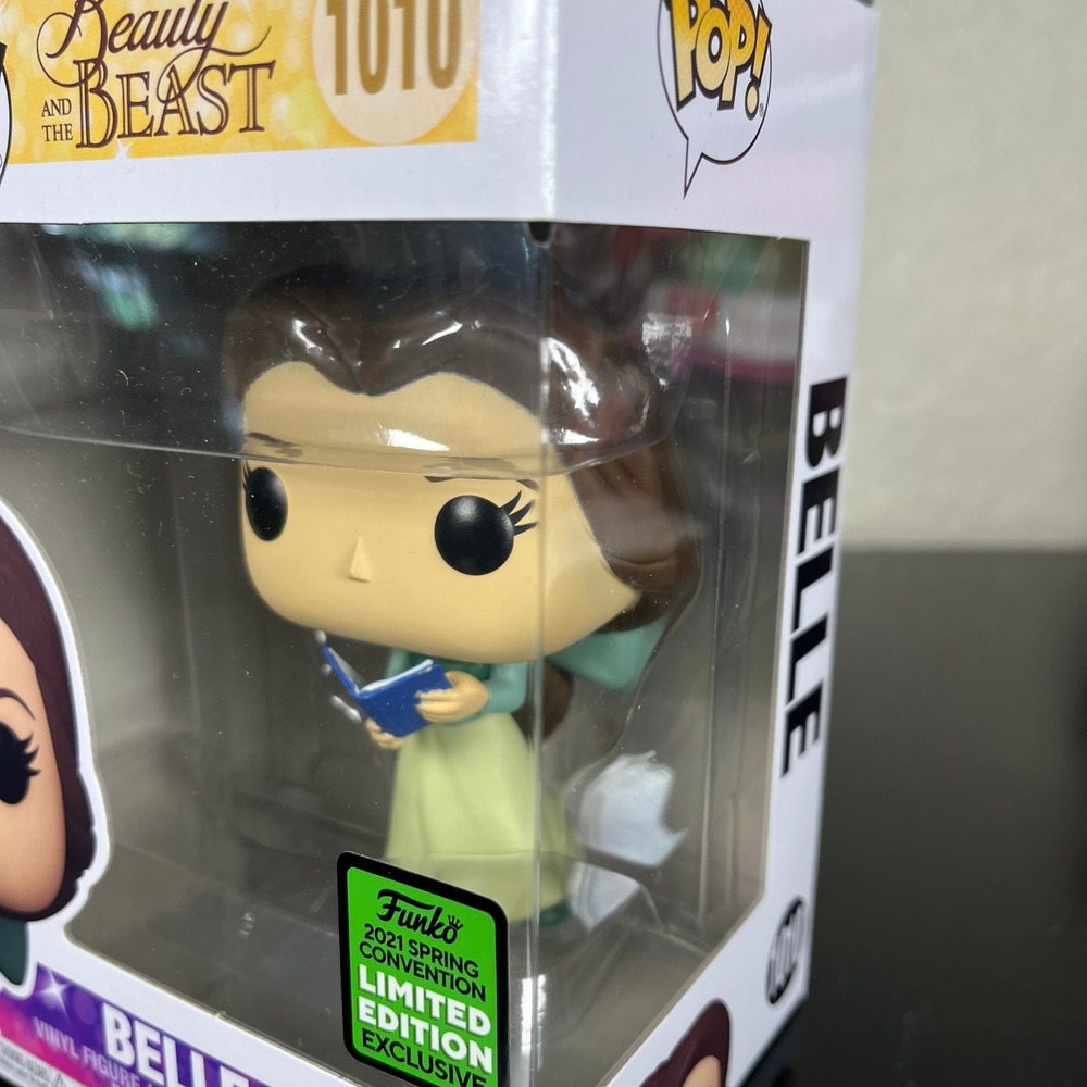 Funko Pop Disney Beauty and the Beast Belle Limited Edition 1010 Vinyl Figure - Picture 2 of 7